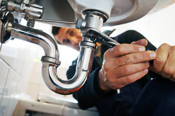 Best Clogged Drain Plumber  in Berea, OH